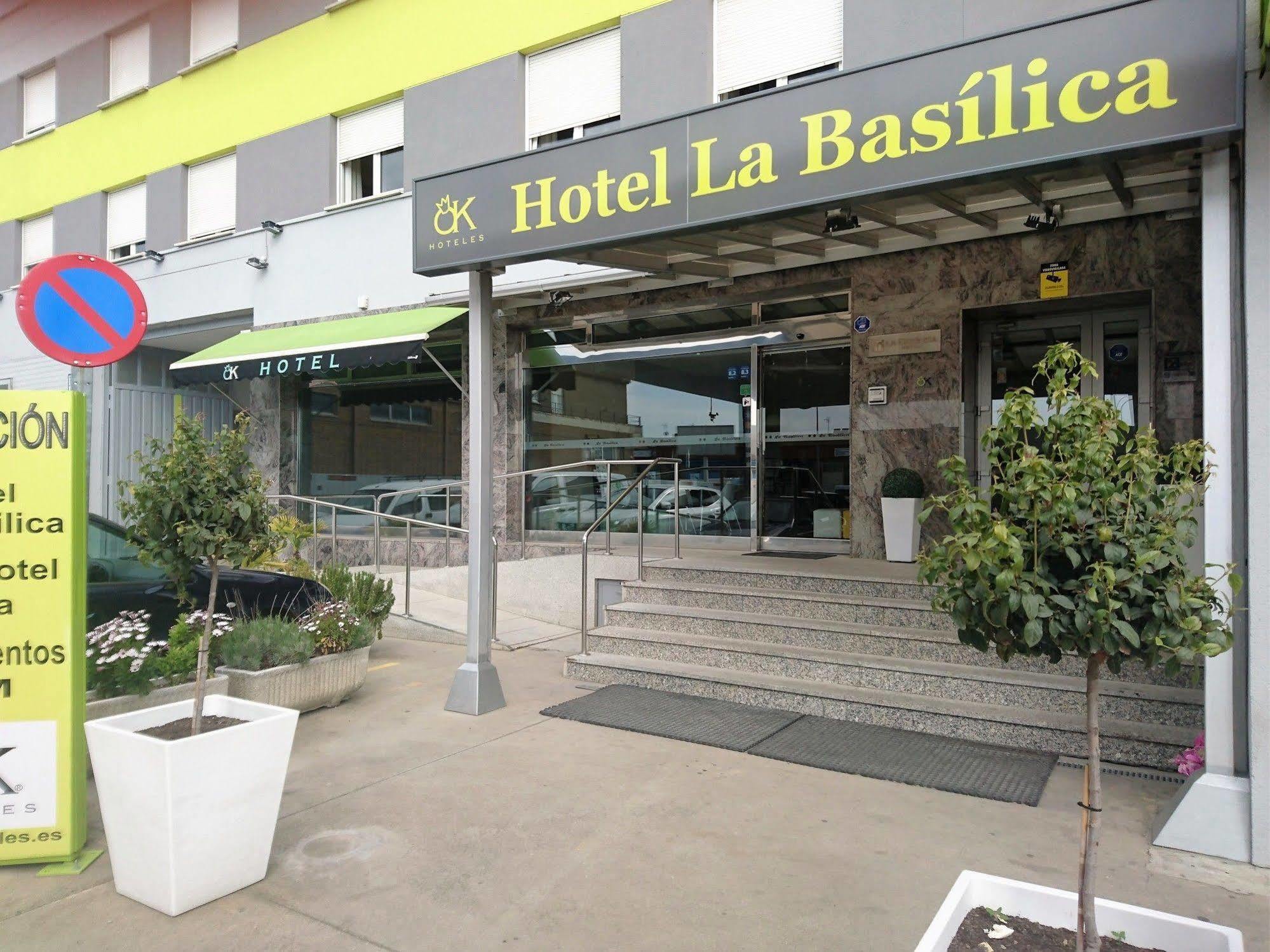 Ok Hotel La Basilica Venta de Baños Extérieur photo